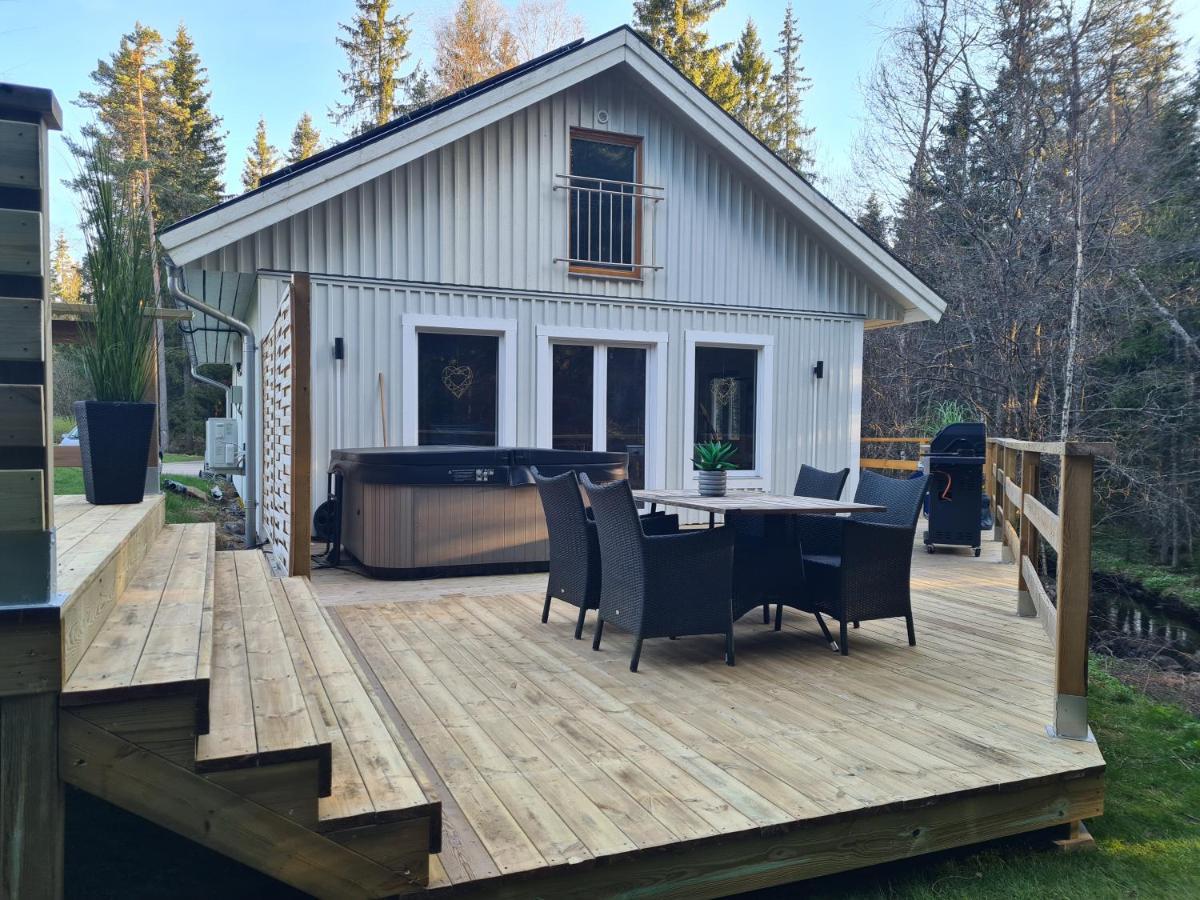 Pinebo Palace Guesthouse Ulricehamn Dış mekan fotoğraf
